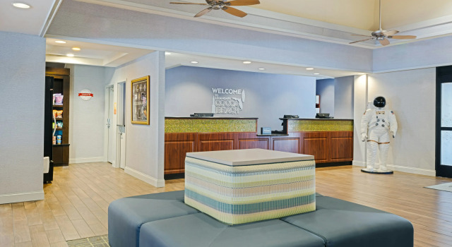 Hampton Inn Cocoa Beach, Забронировать Отель Кейп-Канаверал Space Coast