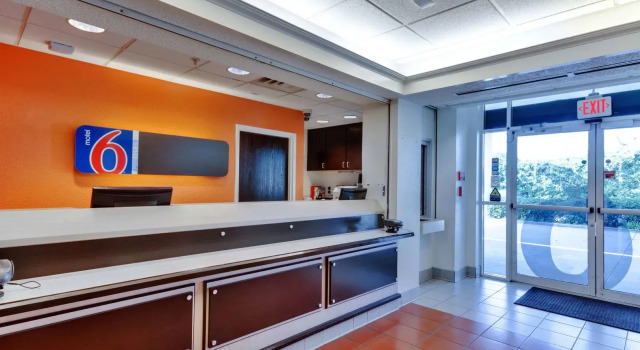 Motel 6 Lewisville, TX - Dallas