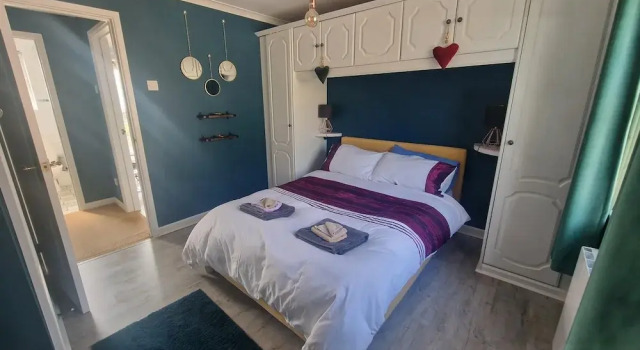 2br-sleeps4-balcony-petsok-parking-ferryside, Забронировать Дом для отпуска Феррисайд Carmarthenshire