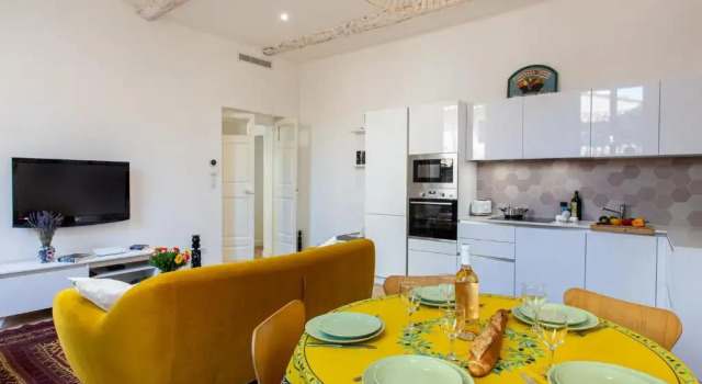 St Vincent - 3 BEDROOMS, MAGNIFICENT,VASTE, SUNNY, A/C, WIFI, Забронировать Отель Ницца Приморские Альпы, рядом с Набережная Соединенных Штатов
