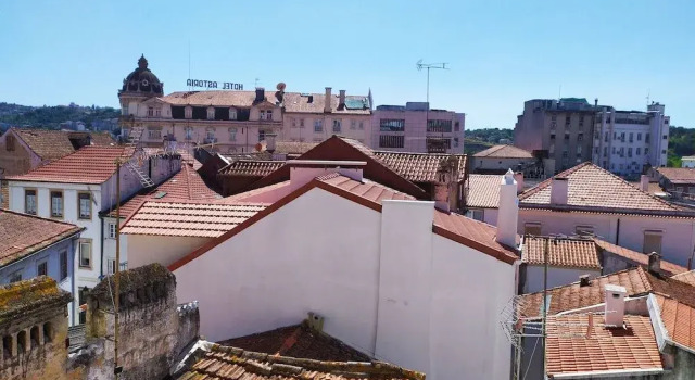 Veronika, Забронировать Отель Отели Коимбры с завтраком, рядом с Casa Museu Bissaya Barreto, Завтраки
