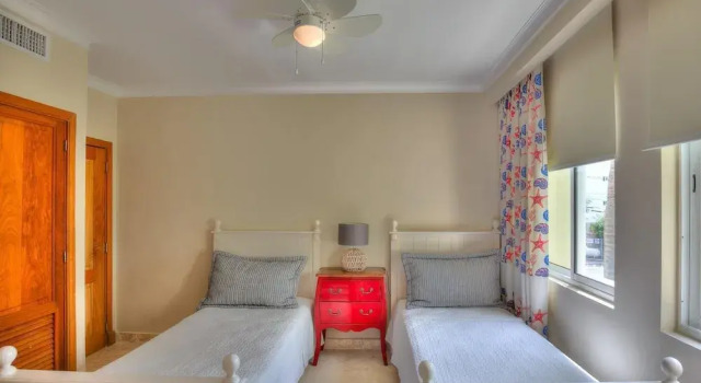 Beachfront Glamorous Apartment With Ocean Views, Prenota Appartamento Bávaro Punta Cana