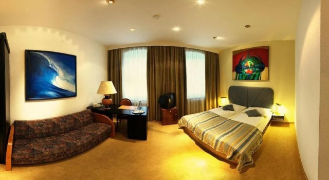 Kerschbaumer, Rezervați Hotel Sankt Valentin 