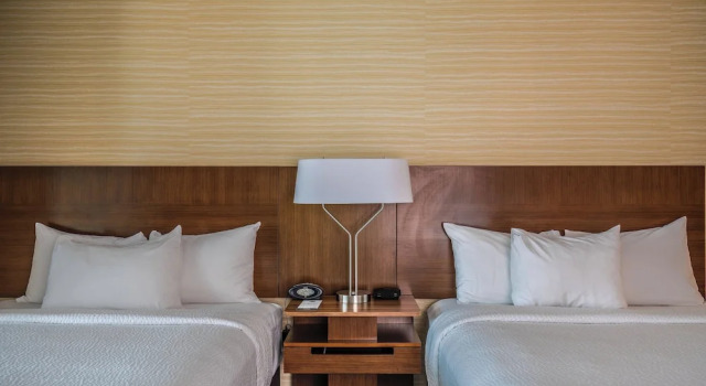 Четырёхместный номер Standard с видом на город Fairfield Inn and Suites Chicago Downtown-River North