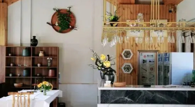 Jinyan'an Jialing Shuyuan Guesthouse, Prenota Hotel Hotel a Shaanxi con parcheggio, Parcheggio