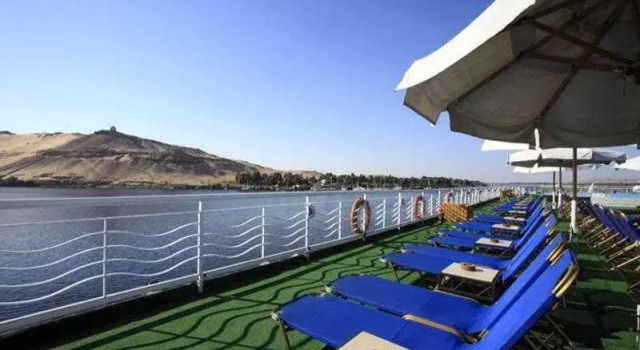 M/S Crown Empress