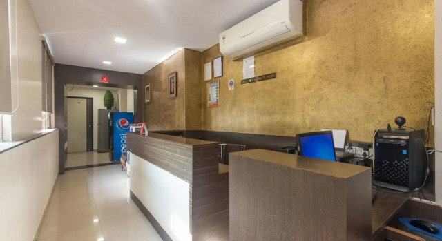 Hotel Minerva Residency, 预订 酒店 Kemps Corner 孟买