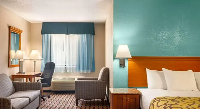 Двухместный люкс Deluxe Baymont by Wyndham Warrenton