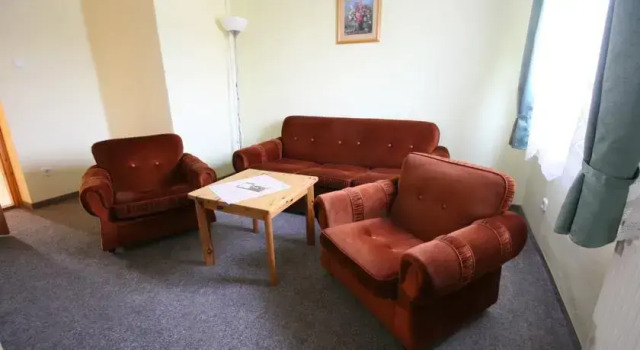 Hotel Vár Kft., Rezervați Hotel Sümeg 