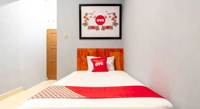 Yvel Homestay by OYO Rooms, Book Hotel Hoteller i Medan med parkering, Parkering