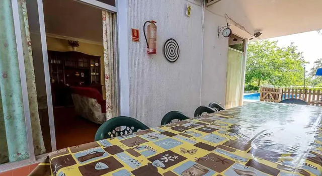 House With 5 Bedrooms in Valdecaballeros, With Wonderful Mountain View, Забронировать Дом для отпуска Отели Badajoz Province с бассейном, Бассейн