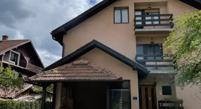 Апартаменты Dana apartman