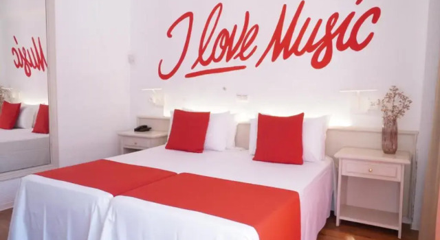 Двухместный номер Deluxe Lloret Vibe Affiliated by FERGUS
