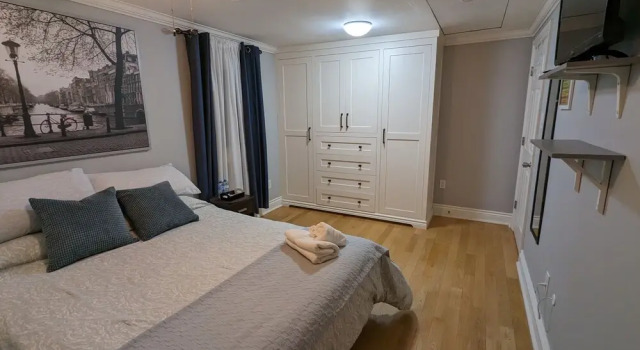 Beautiful bedroom in Mississauga, Varaa Hotelli Mississauga 