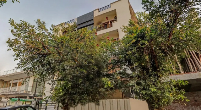 Collection O 82470 Hotel Rent Abode Aone Inn, Забронировать Отель Нойда штат Уттар-Прадеш