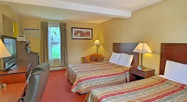 Семейный номер Standard Rodeway Inn & Suites Hershey Chocolate Avenue