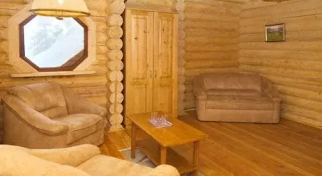 Marika, Book Hotel Dragobrat 