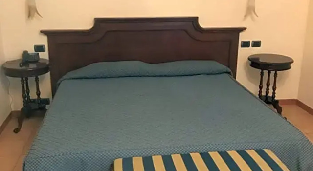 Economy huone Hotel Barolo