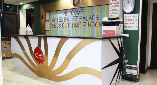 OYO 2705 Hotel Preet Palace