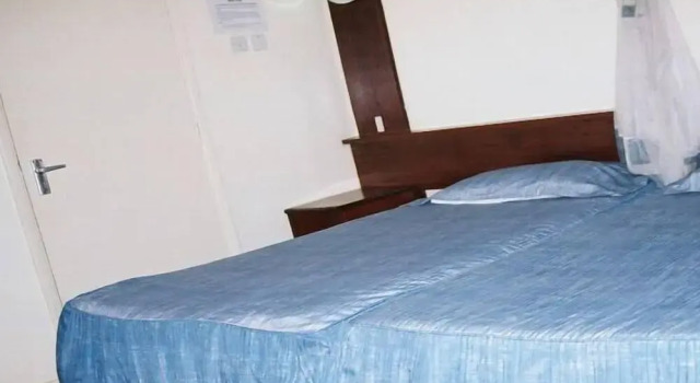 Blue Hut Hotel