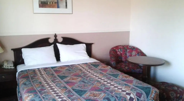 Cornwall Lodge, Buchen Sie Hotel Cornwall Thousand Islands