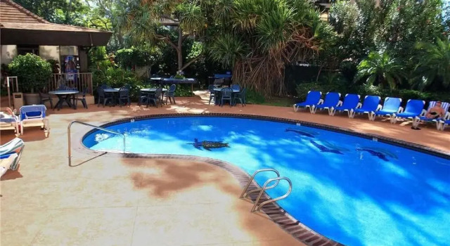Valley Isle #310 - 1 Br condo by RedAwning