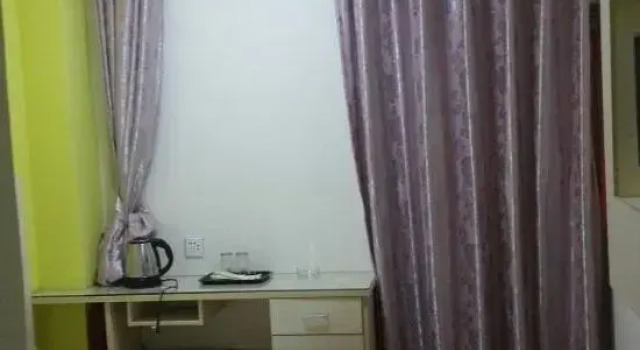 Hong'an Hotel