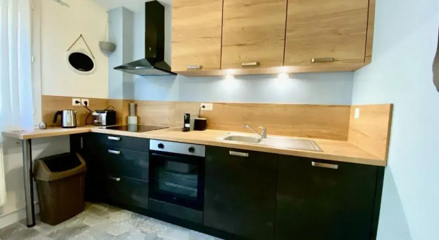 Helvetios YourHostHelper, Забронировать Отель Кан 