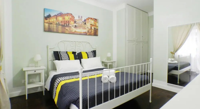 Апартаменты Longhi Holidays House