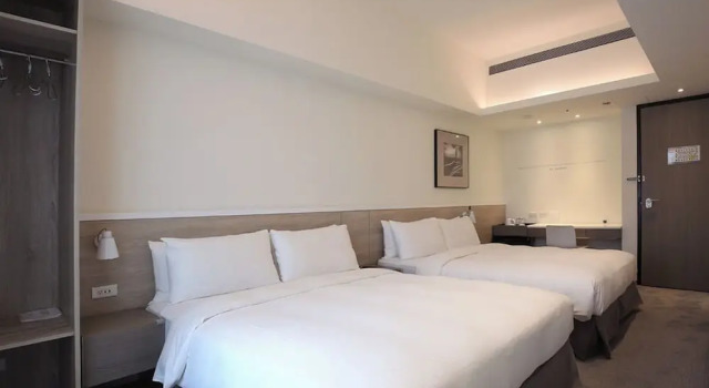 Семейный номер Standard с балконом CityInn Hotel Plus- Fuxing North Road Branch