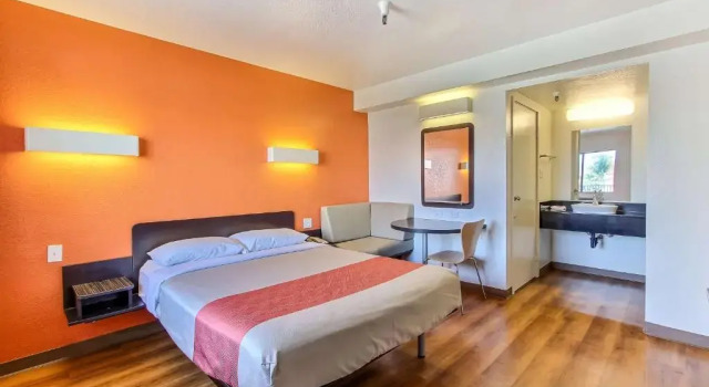 Двухместный номер Standard Hotel B5 -Watsonville