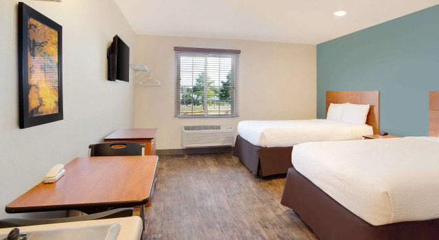 Четырёхместный номер Standard WoodSpring Suites Charlotte Shelby