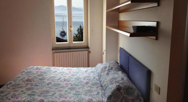 Коттедж Portofino Seaview Apartment, 50 meters from the beach, free parking, air conditioning