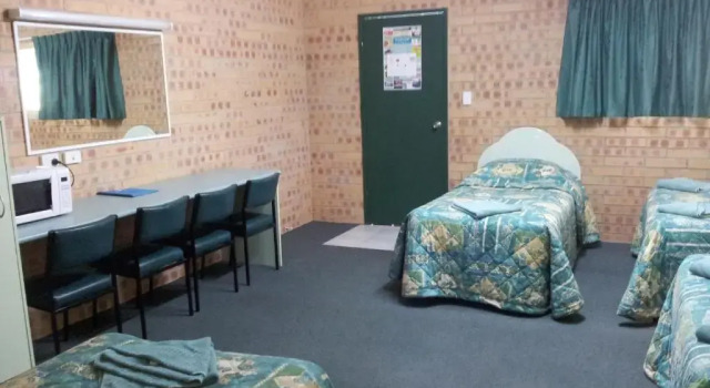 Семейный номер Standard Tiaro Motor Inn
