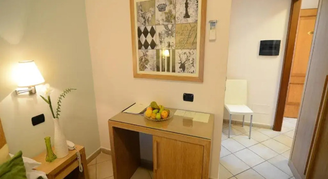 Трёхместный номер Hotel Sorrento City
