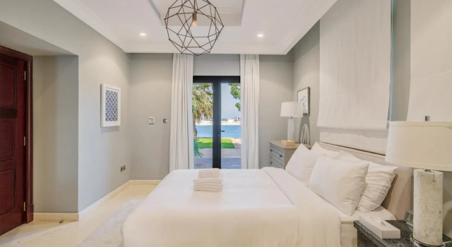 Prvt Pool Beach in Luxury Palm Jumeirah Villa, Забронировать Вилла Виллы Дубая, Вилла