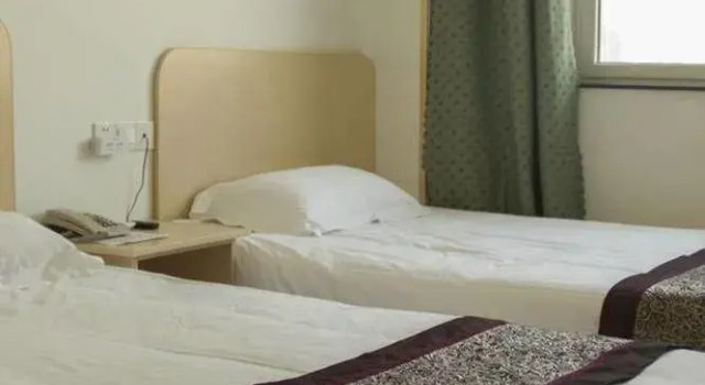 Lanting Business Hotel(青岛兰亭商务宾馆), Prenota Hotel Hotel a Shandong con parcheggio, Parcheggio