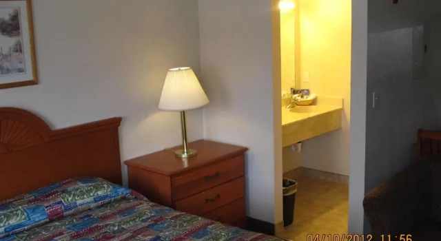 Номер Standard Carson City Plaza Hotel