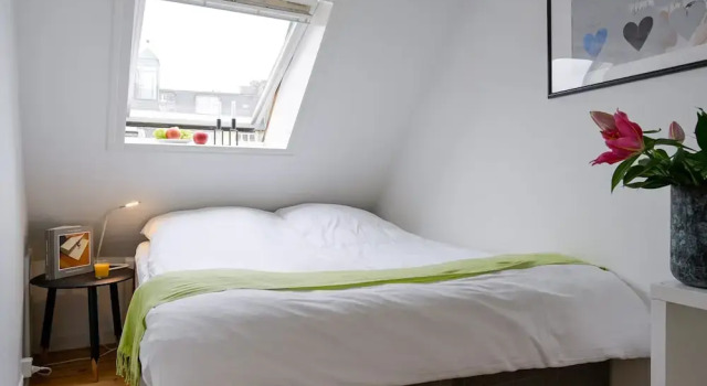 Cozy One-bedroom Apartment in Copenhagen Downtown, Забронировать Апартаменты/квартира Копенгаген Остров Зеландия, рядом с Памятник Гансу Христиану Андерсену