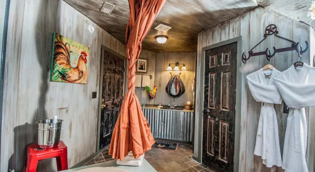 Апартаменты The Anniversary Inn - South Temple