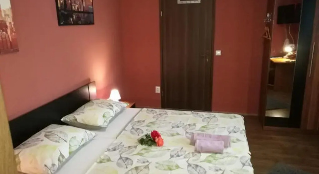 City Break Rooms Zagreb, Забронировать Отель Загреб Хорватия, рядом с Strossmayer Promenade