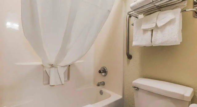 Номер Standard Quality Inn Sycamore - DeKalb