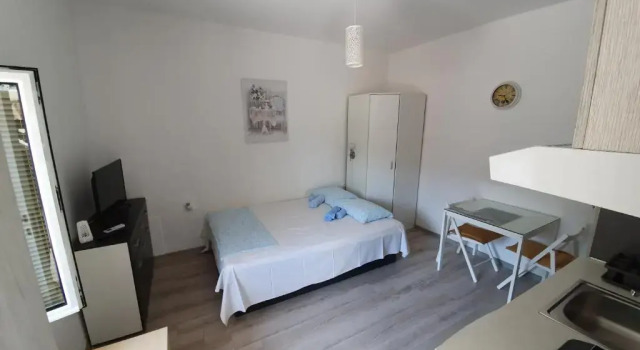 Студия с видом на сад Studio Apartments Ilija