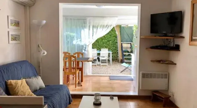 Studio Sausset Madura, Rezervasyon Daire Carros otoparklı oteller, Otopark