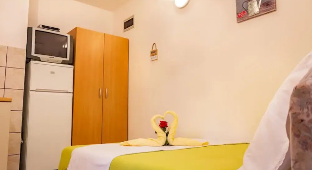 Comfy Little Couple Apartment a3, Rezerwuj Apartament Pag 