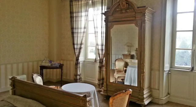 Château des Noces, Забронировать Отель Базож-ан-Паре 