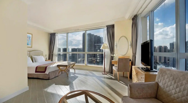 Люкс Harbour Plaza Resort City