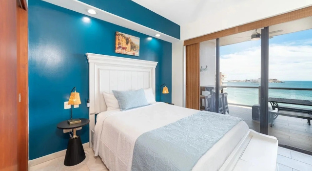 Cristal 803 2 BR 2 BA Condo @ Las Palomas Phase 1