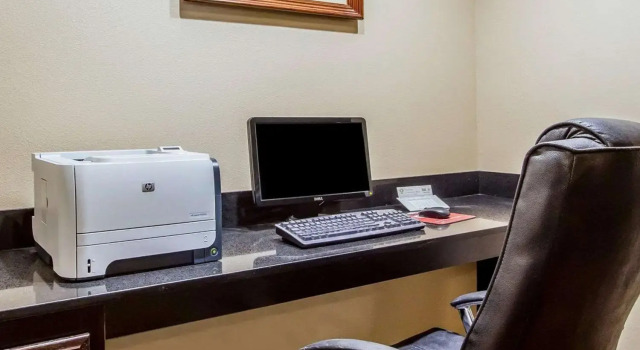 Comfort Inn Perryville, Boek Hotel Hotels in Missouri met zwembad, Zwembad