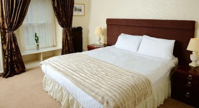 Stags Head Hotel